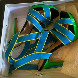 Jessica Simpson heels size 10